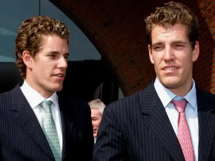 Братья-близнецы из Нью-Йорка стали первыми биткоиновыми миллиардерами