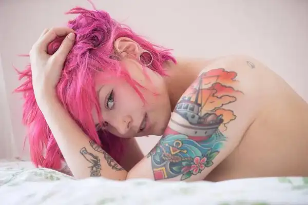 ДЕВЧАТА (18+)