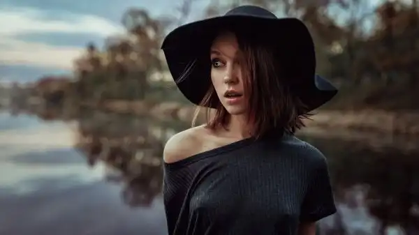 ДЕВЧАТА (18+)