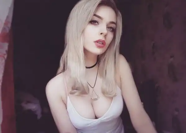 ДЕВЧАТА (18+)