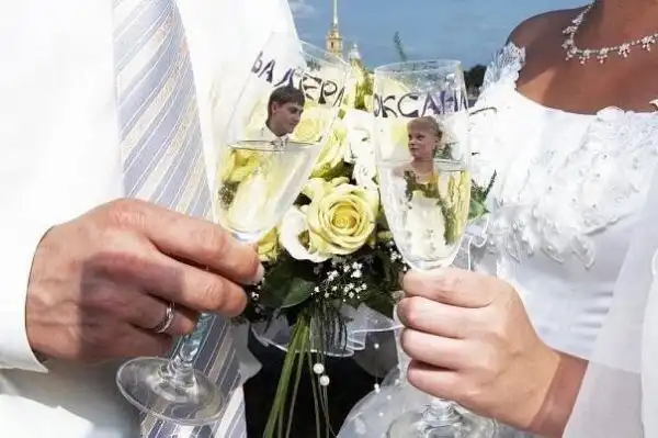 Свадьба твоей одноклассницы (21)
