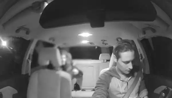 Девушка попыталась кинуть водителя Uber. Но он заработал больше, чем потерял, выложив видео с ней