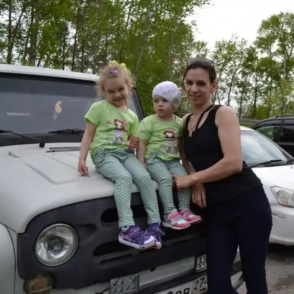 Пока не НАСОбирАЛИ: героические девушки за рулем российских авто