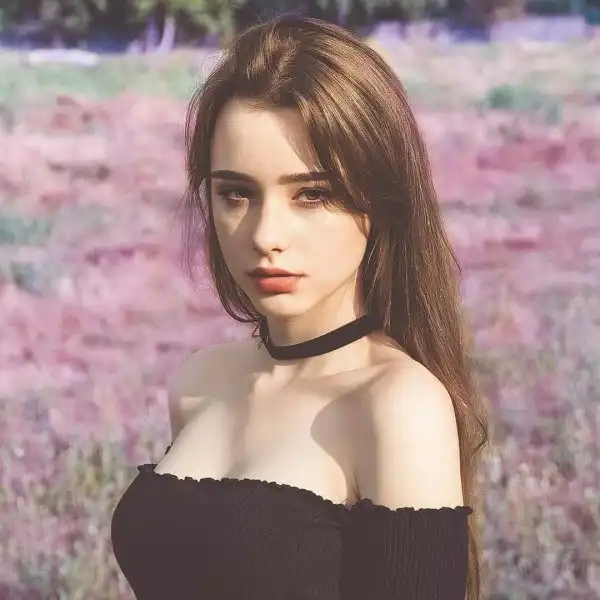 ДЕВЧАТА (18+)