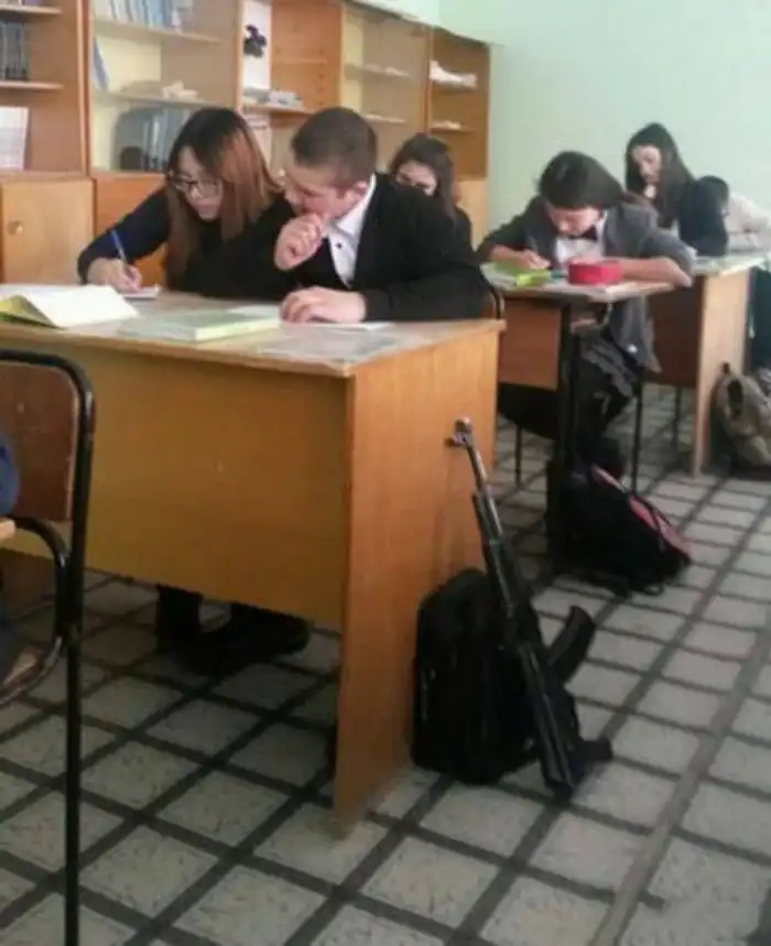 Не ПТУ, а колледж. Шокирующие кадры из среднеспециальных учебных заведений Не ПТУ, а колледж. Шокирующие кадры из среднеспециальных учебных заведений
