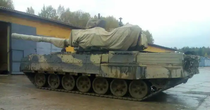 Почему танк Т-95, во всём превосходящий "Армату", так и не приняли на вооружение?