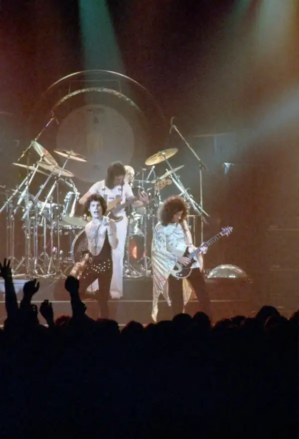 The special edition: Freddie Mercury