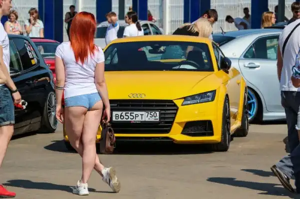 Забавные картинки с девушками