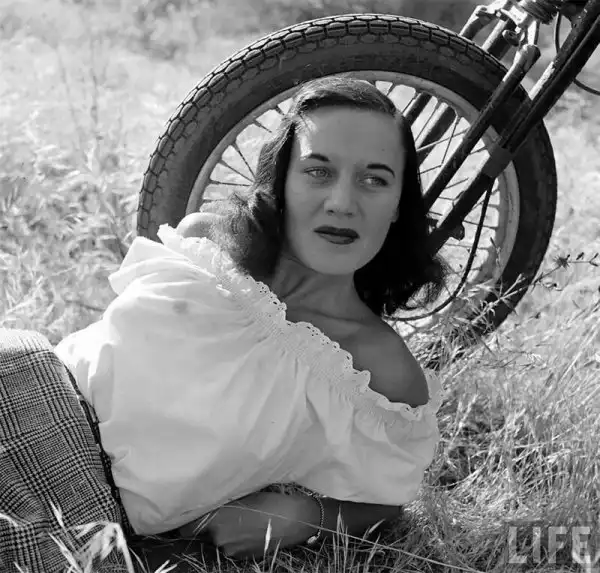 Байкерши 1940-х: вот он какой, настоящий феминизм!