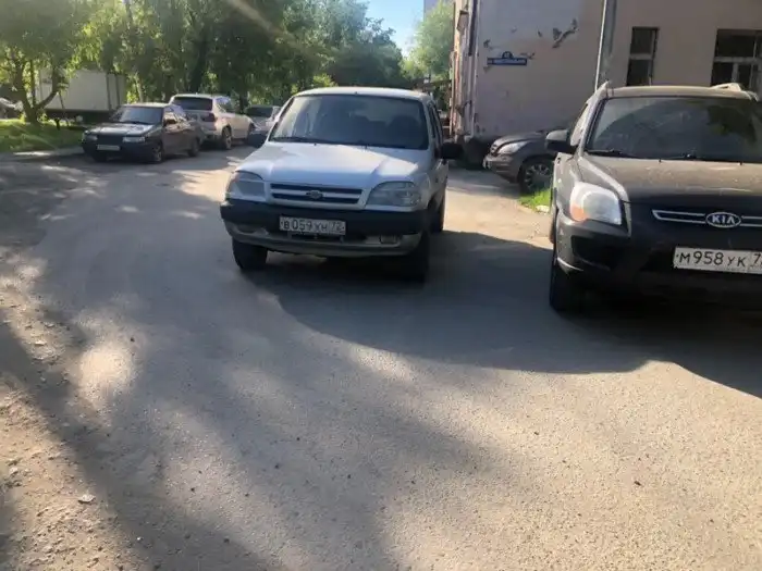 20 божков, спустившихся со священной горы "Парковка", чтобы 20 божков, спустившихся со священной горы "Парковка", чтобы