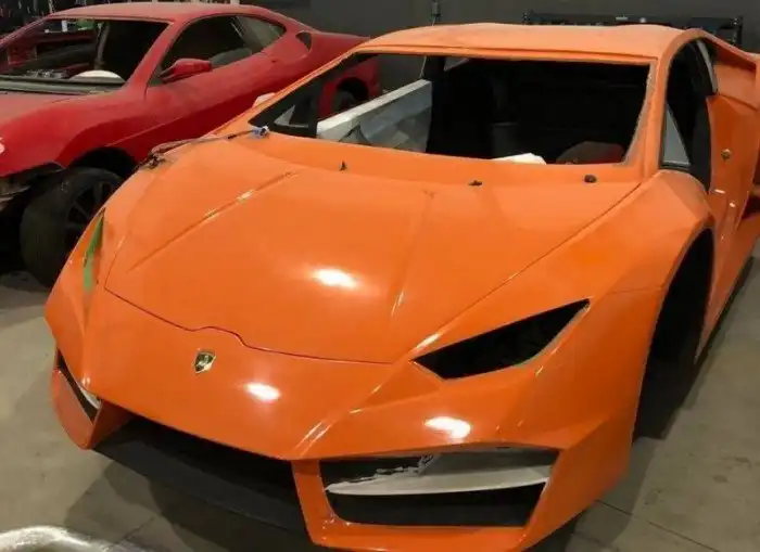 Бразильская полиция прикрыла мини-завод по производству копий Ferrari и Lamborghin