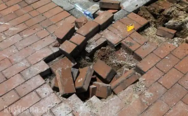 "Майдан" в Китае — демонстранты штурмуют здание Законодательного Совета в Гонконге