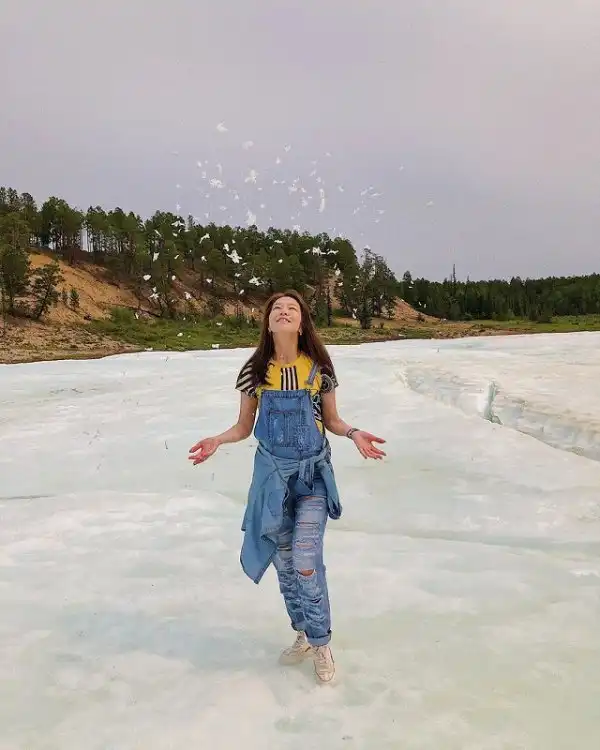 Отдых на ледяном пляже в Якутии
