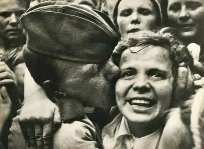 Удивительные кадры из легендарного журнала «Советское фото»