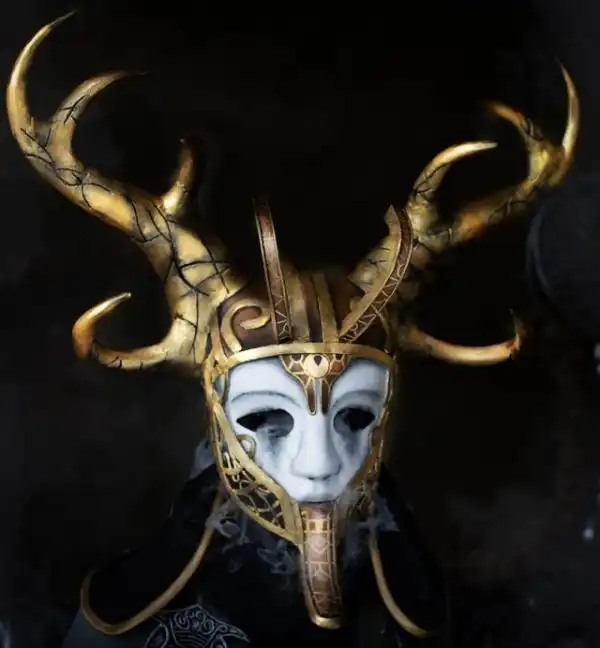 Косплей Валькирии из God Of War