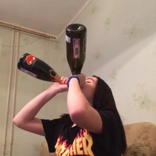 Забавы молодых: пьянки, гулянки, вписки
