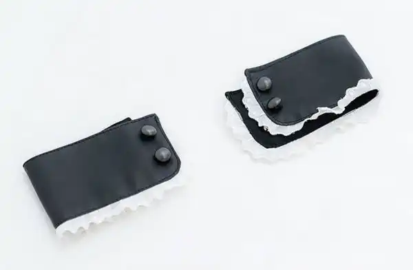 Дизайнеры из Японии выпустили новую минималистичную линейку белья и аксессуаров для косплея
