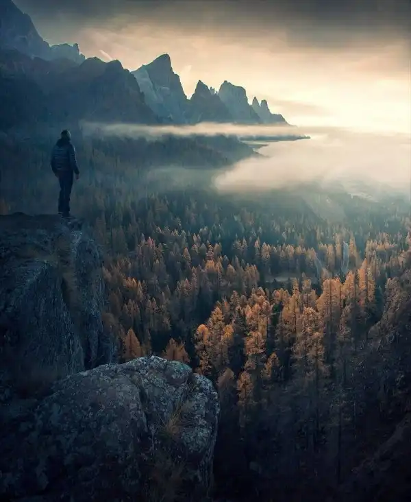 Там, где звенит тишина: головокружительные горные пейзажи Макса Райва