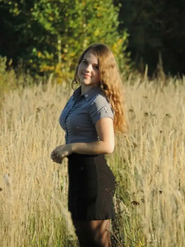 Луга, поля, девчонки