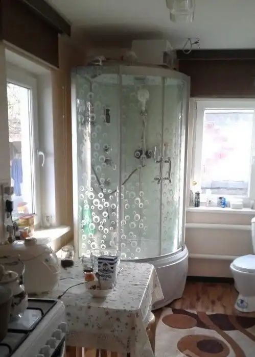 Планировка совмещенной кухни и ванной