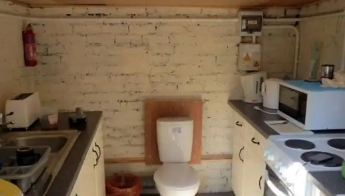 Планировка совмещенной кухни и ванной