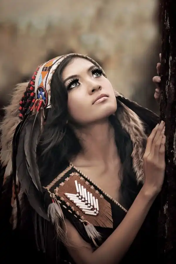 Прекрасные девушки из Индейских племен