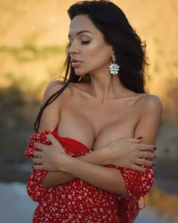 Прекрасная половина человечества