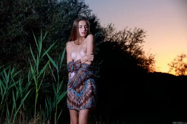 Elle Tan