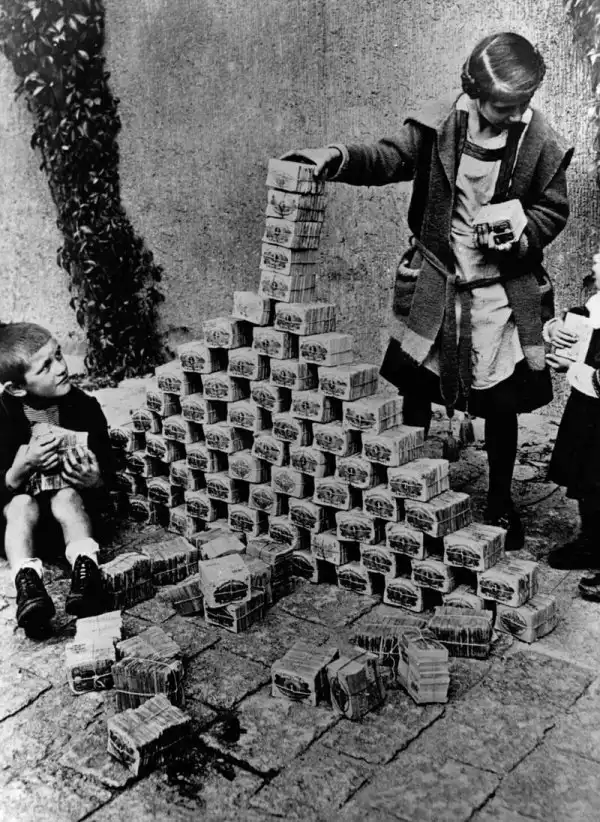 Архивные снимки Германии времен гиперинфляции в начале 1920-х