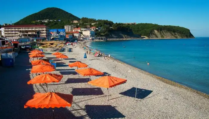 Не только Крым и Сочи: 6 мест для хорошего пляжного отдыха в России, куда можно поехать летом