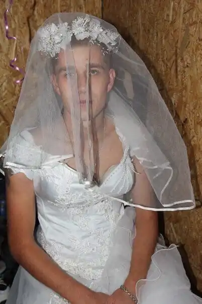 трэш свадьба. свадьба одноклассницы. свадьба моей одноклассницы вк. свадьба твоей одноклассницы вк. жених и невеста гопники.