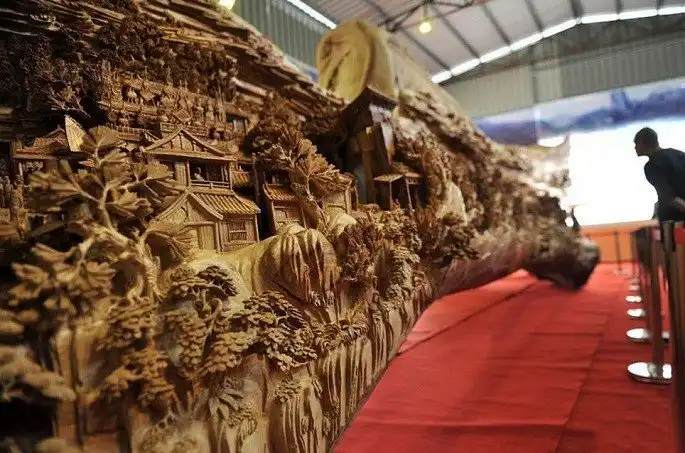 Потрясающие деревянные скульптуры, от реалистичности которых мороз по коже