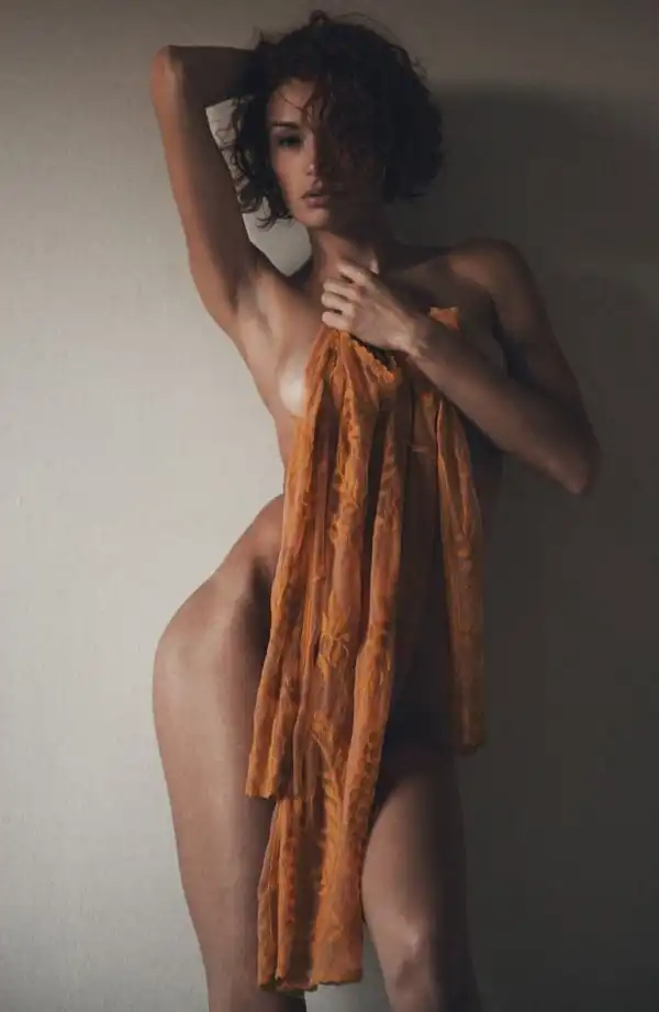Девушки на снимках Криса Вареоса