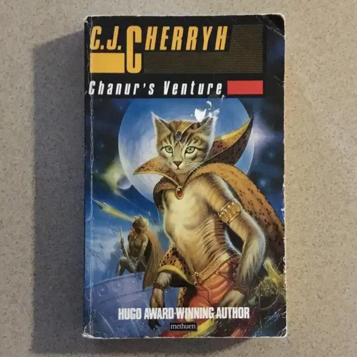 15 беспощадно странных книжных обложек 15 беспощадно странных книжных обложек