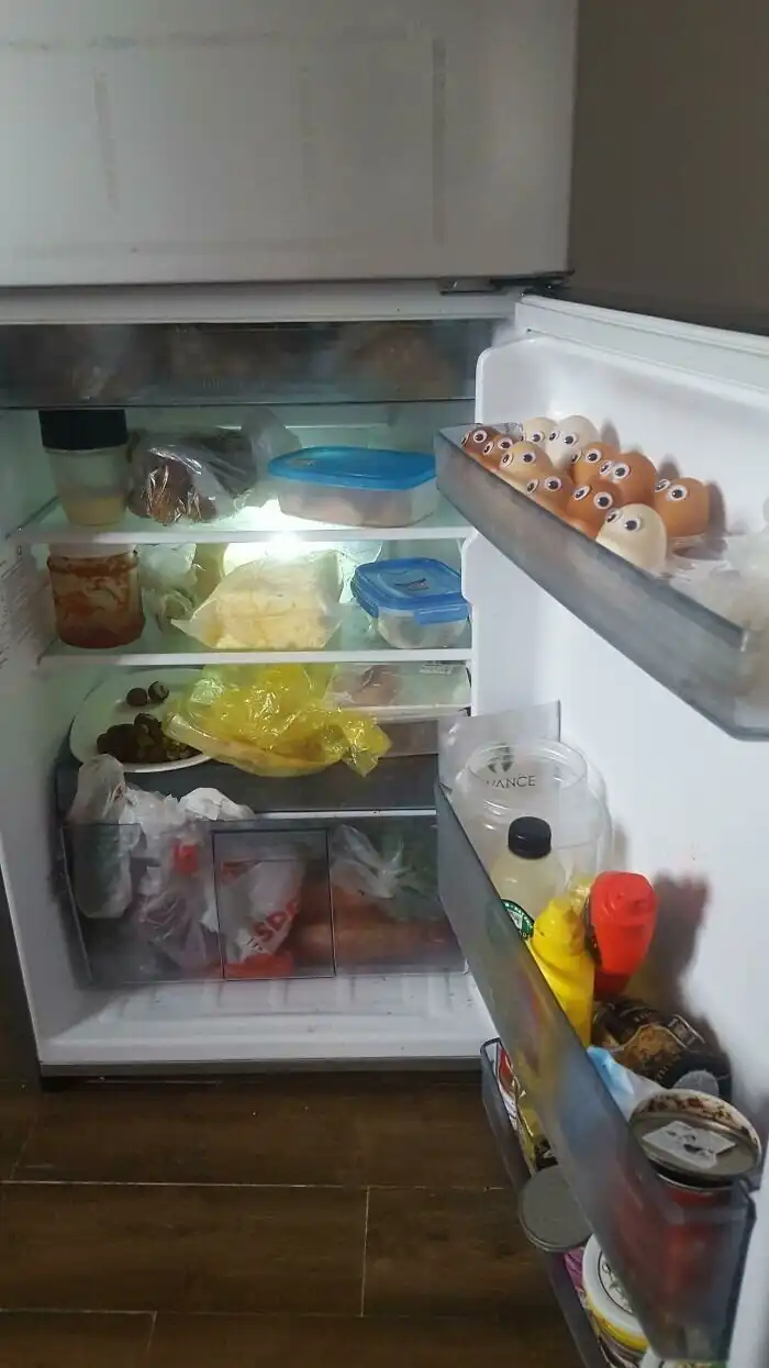 30 странных вещей, обнаруженных в холодильниках