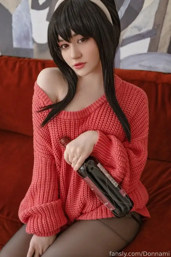 Yor Forger (Donna Loli)&#8288;&#8288;
