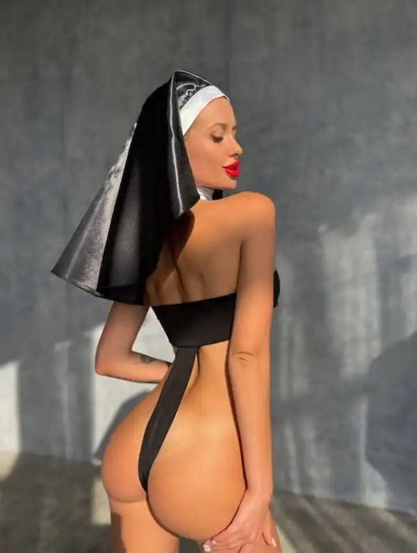 Такие разные монашки