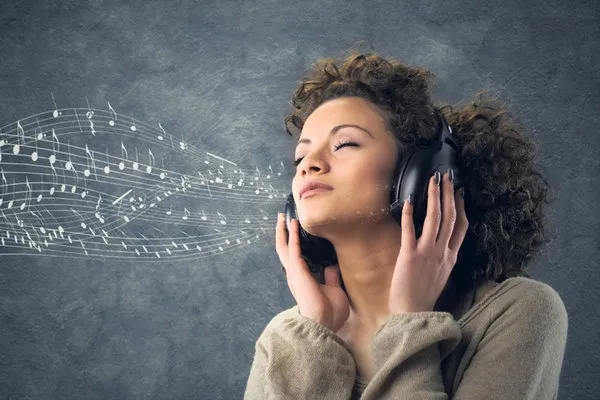 Преимущества загрузки и прослушивания музыки online. Чем обусловлена популярность музыкальных порталов?