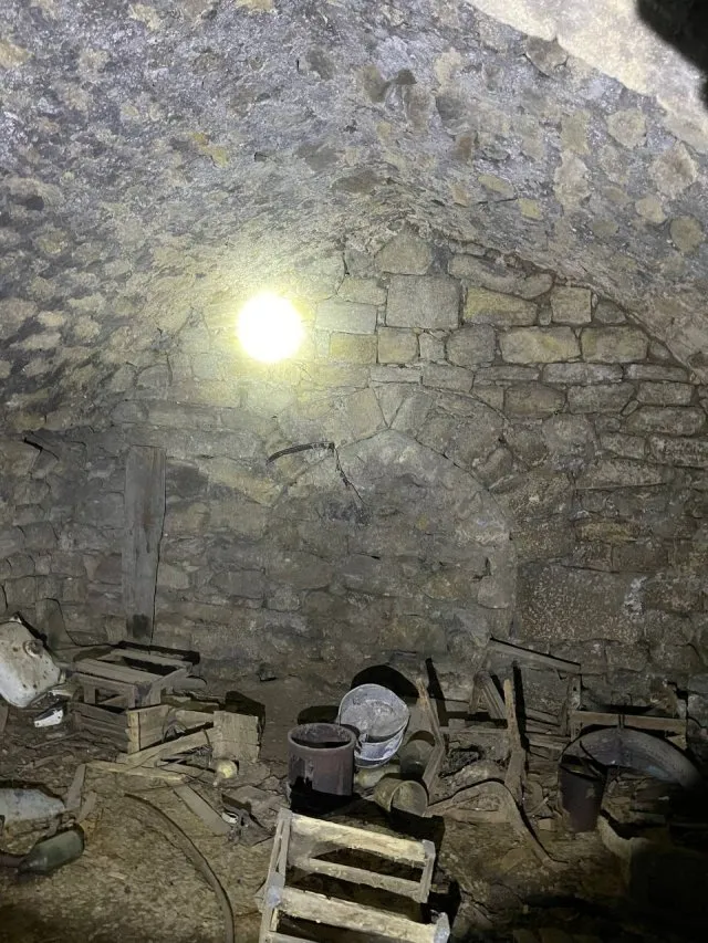 В Дербенте под жилыми домами обнаружены остатки старинного караван-сарая В Дербенте под жилыми домами обнаружены остатки старинного караван-сарая