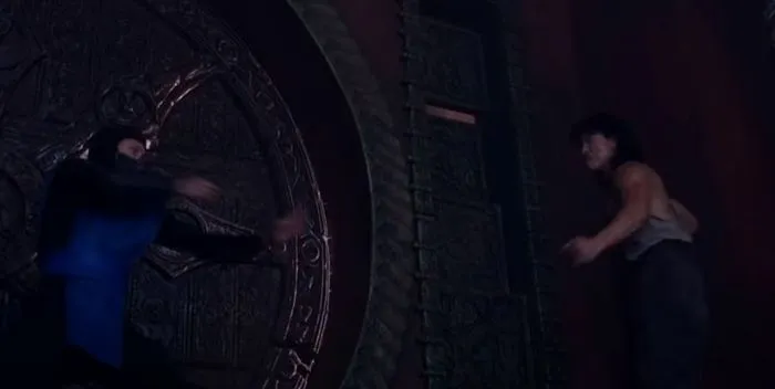 20 абсурдных моментов в фильме "Mortal Kombat" (1995), которые многие пропустили 20 абсурдных моментов в фильме "Mortal Kombat" (1995), которые многие пропустили