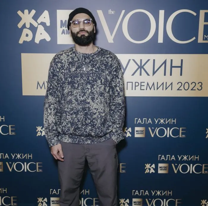 "Снова разоделись!": отечественные звёзды на гала-ужине в честь "ЖАРА Music Awards" "Снова разоделись!": отечественные звёзды на гала-ужине в честь "ЖАРА Music Awards"