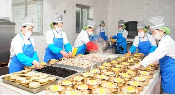Не собакой едимой: из чего состоит рацион жителей Северной Кореи Не собакой едимой: из чего состоит рацион жителей Северной Кореи