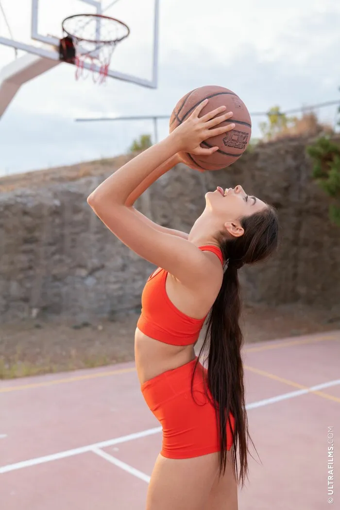 Alissa Foxy - Playing Hoops