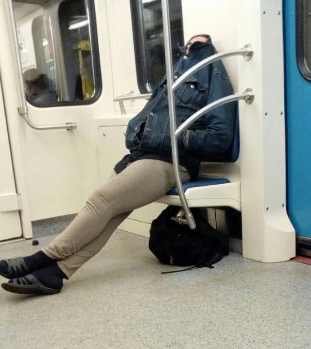 Моднявые кадры из нашего метрополитена Моднявые кадры из нашего метрополитена