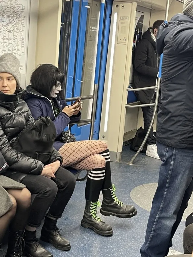 Моднявые кадры из нашего метрополитена Моднявые кадры из нашего метрополитена