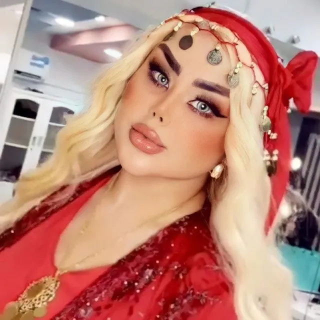 Далия Наим сделала больше 40 пластический операций, чтобы превратиться в Барби