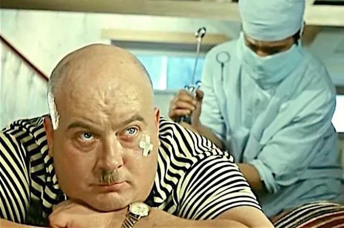 почему при эко делают уколы в живот