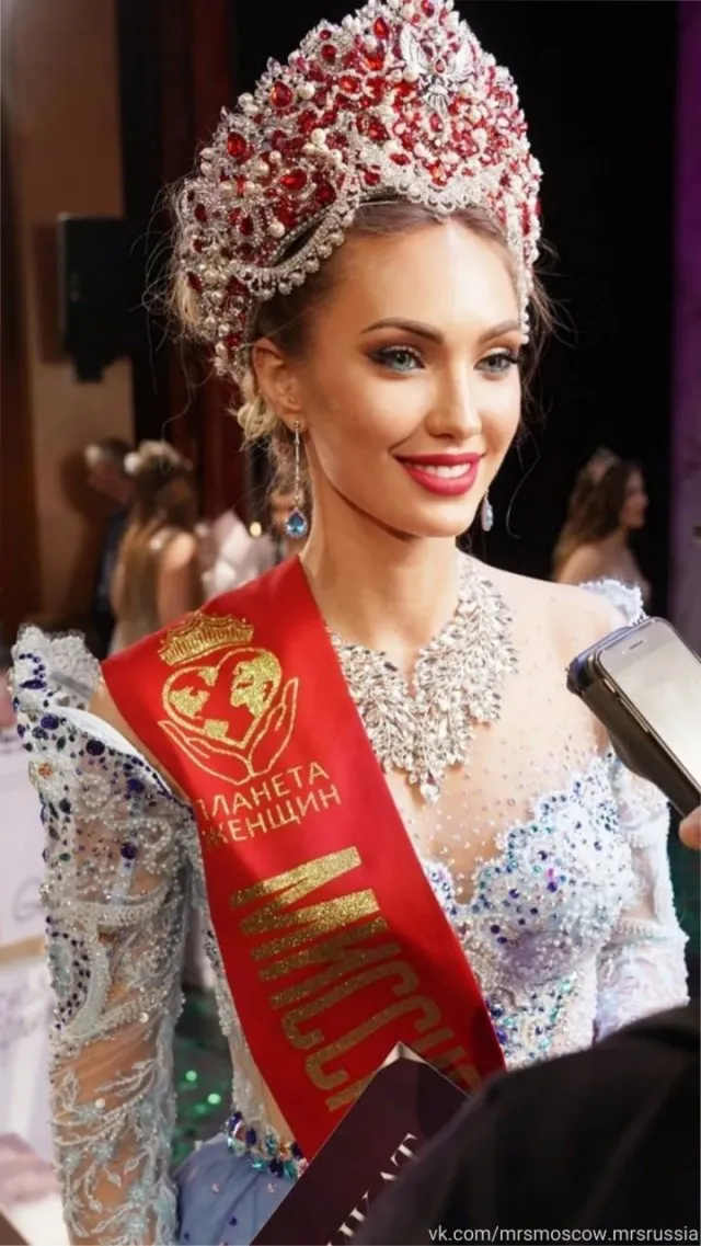 В столице выбрали «Миссис Москва-2023»: это мать двоих детей Анастасия Милеева