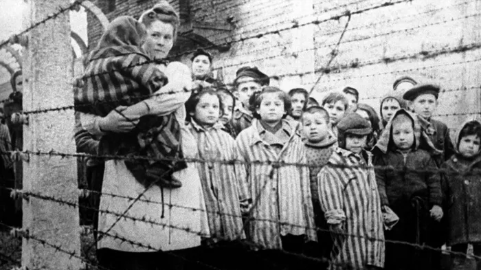 «Малыши не так быстро умирали, как хотели нацисты»: воспоминания о детях – узниках концлагерей⁠⁠