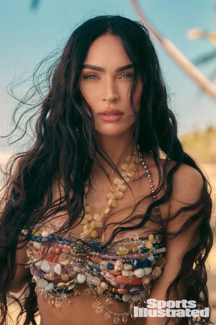 Меган Фокс для Sports Illustrated Меган Фокс для Sports Illustrated